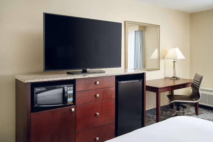 Room 5 of 26